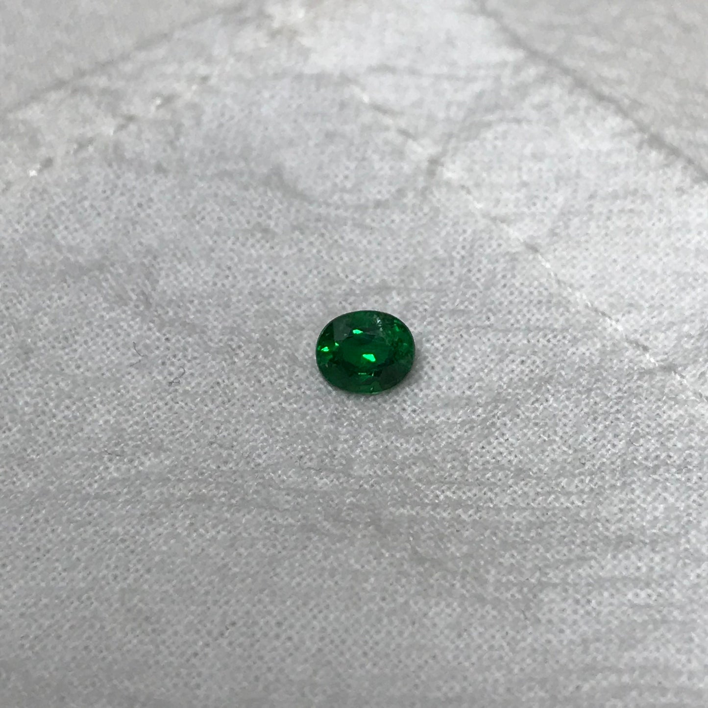 0.60 carat Natural Green Tsavorite Garnet 5.5x4.5mm Oval Cut, Faceted Loose Rich Green