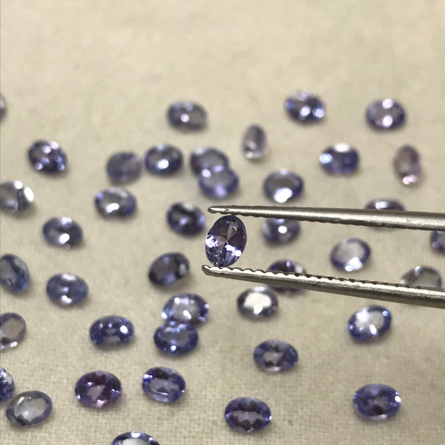 One 4x3mm Violet Tanzanite 0.155 carat average Oval Cut, Faceted Loose Gemstone, Natural Tanzanite, Zoisite