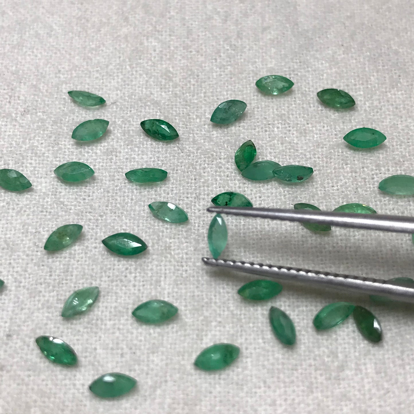 ONE- 4x2mm Emerald Marquise Cut, Faceted Loose Gemstone, Natural Green Brazilian Emerald, Green Beryl