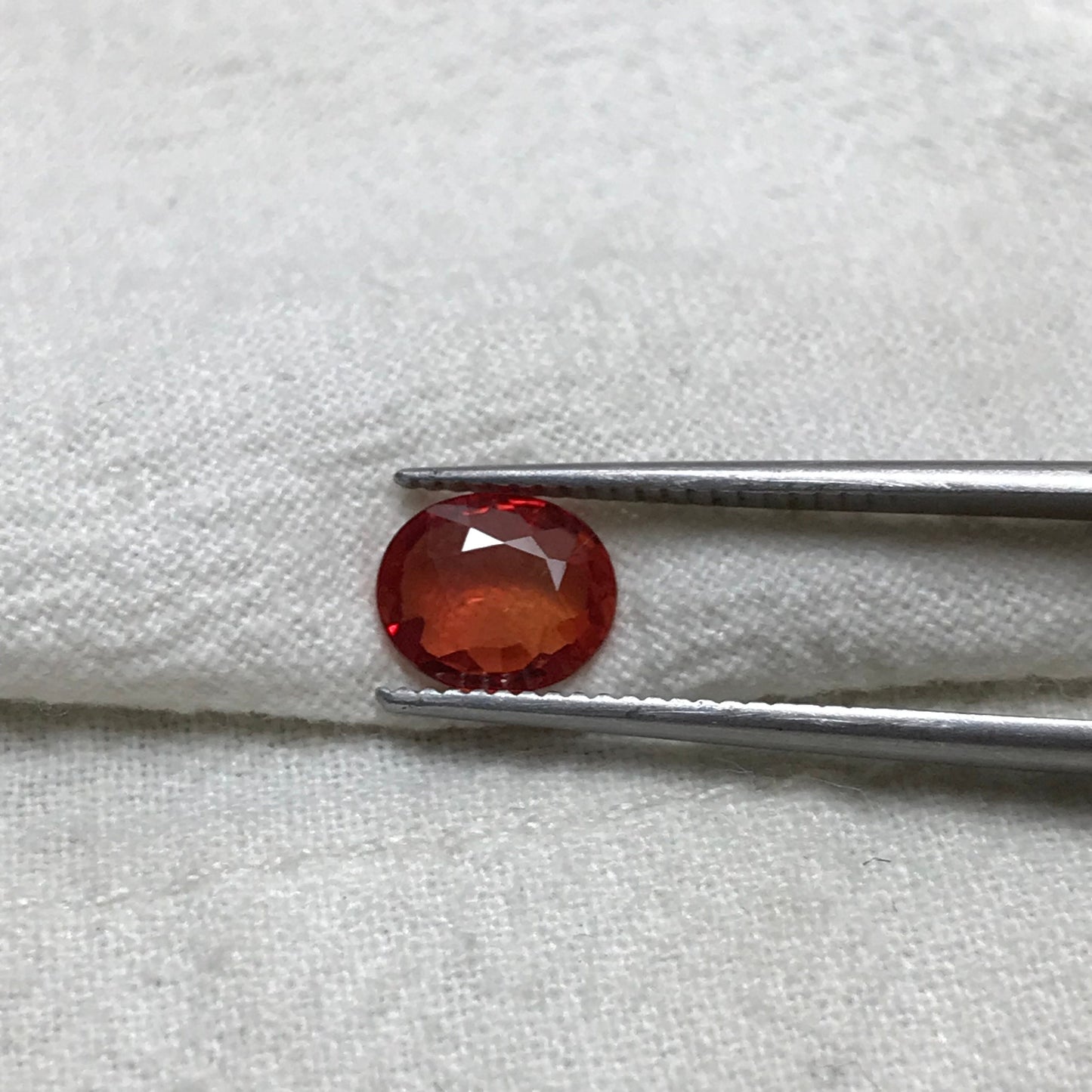 1.21 carat Natural Red Orange Sapphire 7.5x6.5mm Oval Cut Faceted Gem Loose Unmounted Gemstone Earth Mined Beryllium Treated