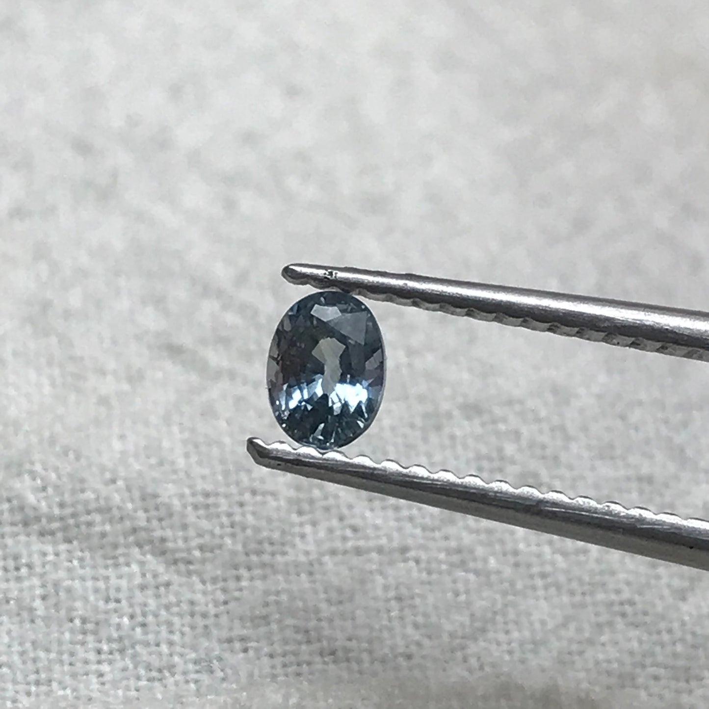 0.40 carat Natural Blue Sapphire 4.6x3.4mm Oval Cut, Heated, Faceted Loose Gemstone, Ice Sapphire, 4.5x3.5mm