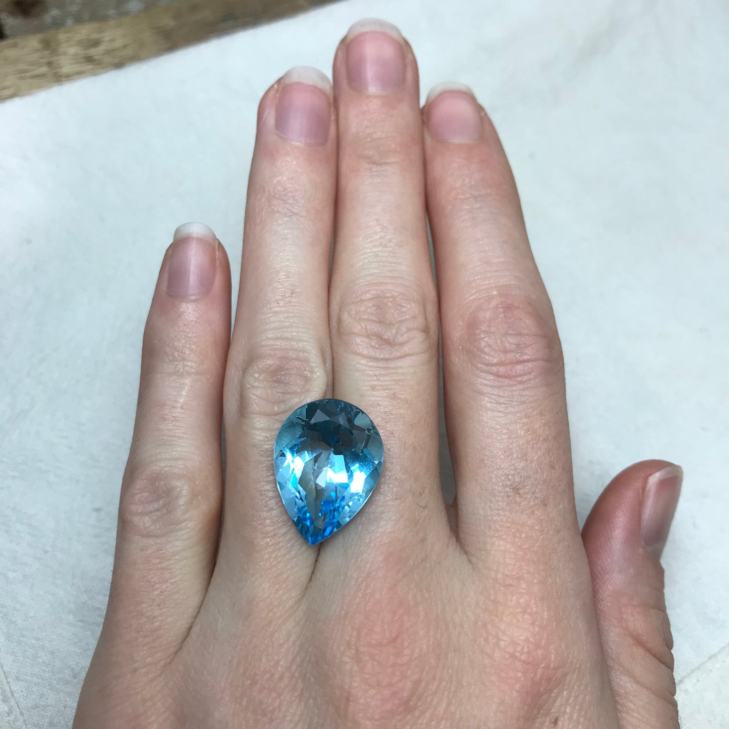 20x15mm Blue Topaz Pear Cut, 18.85 carat Loose Faceted Gem, Natural Topaz, Sky Blue