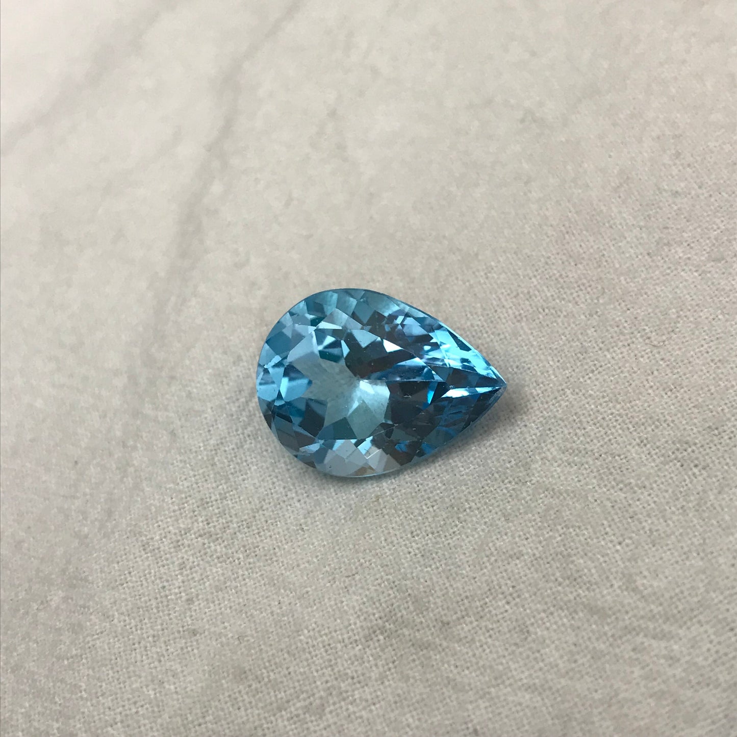 20x15mm Blue Topaz Pear Cut, 18.85 carat Loose Faceted Gem, Natural Topaz, Sky Blue