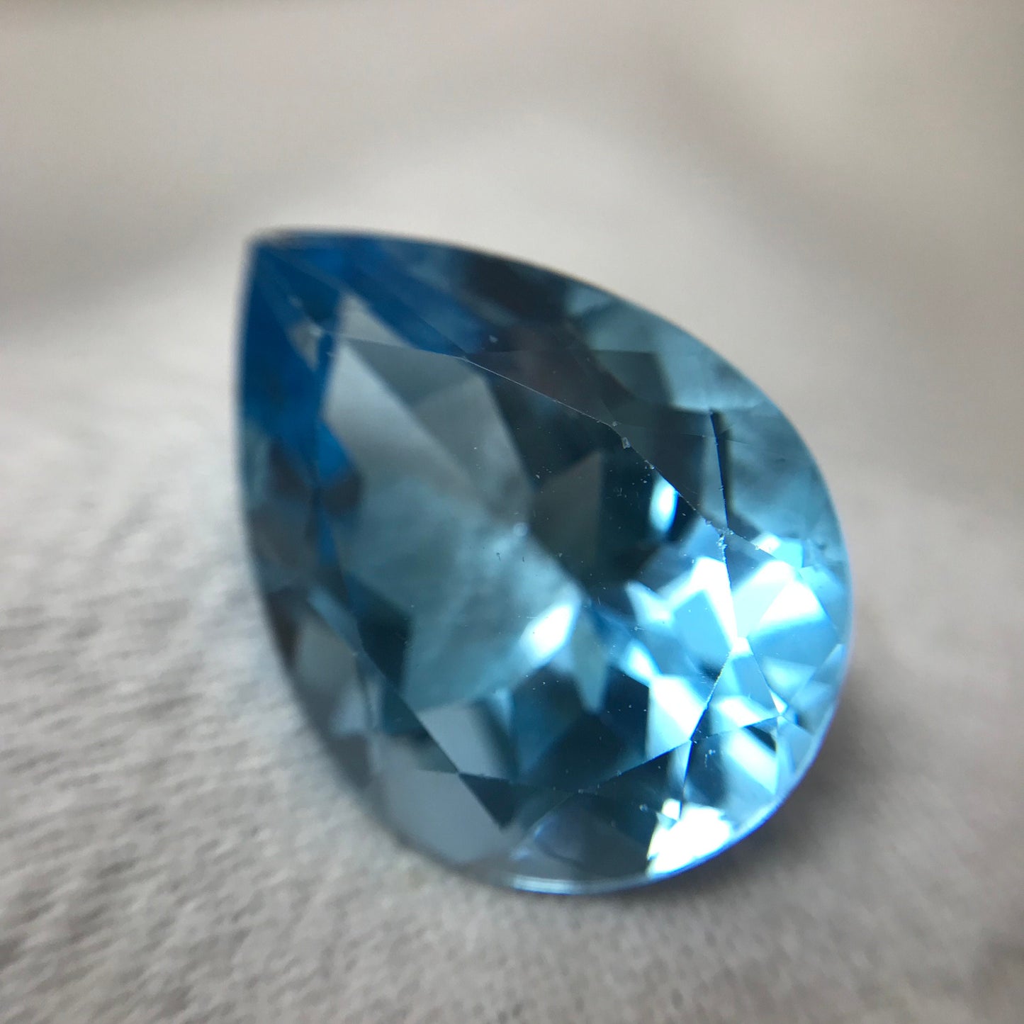20x15mm Blue Topaz Pear Cut, 18.85 carat Loose Faceted Gem, Natural Topaz, Sky Blue