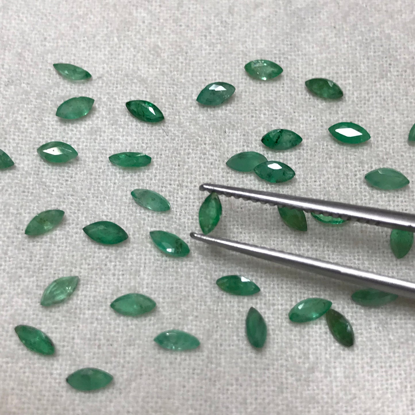 ONE- 4x2mm Emerald Marquise Cut, Faceted Loose Gemstone, Natural Green Brazilian Emerald, Green Beryl