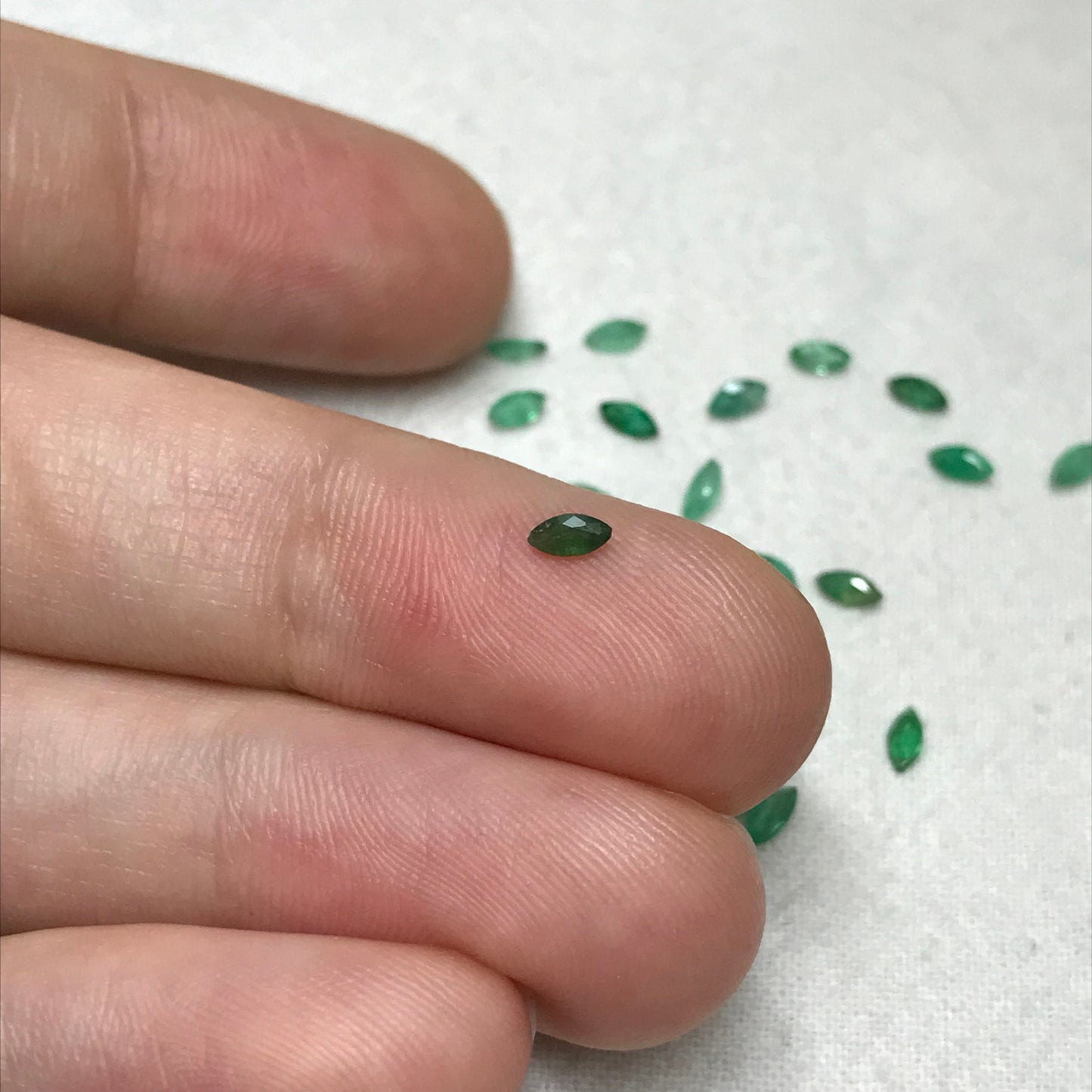 ONE- 4x2mm Emerald Marquise Cut, Faceted Loose Gemstone, Natural Green Brazilian Emerald, Green Beryl