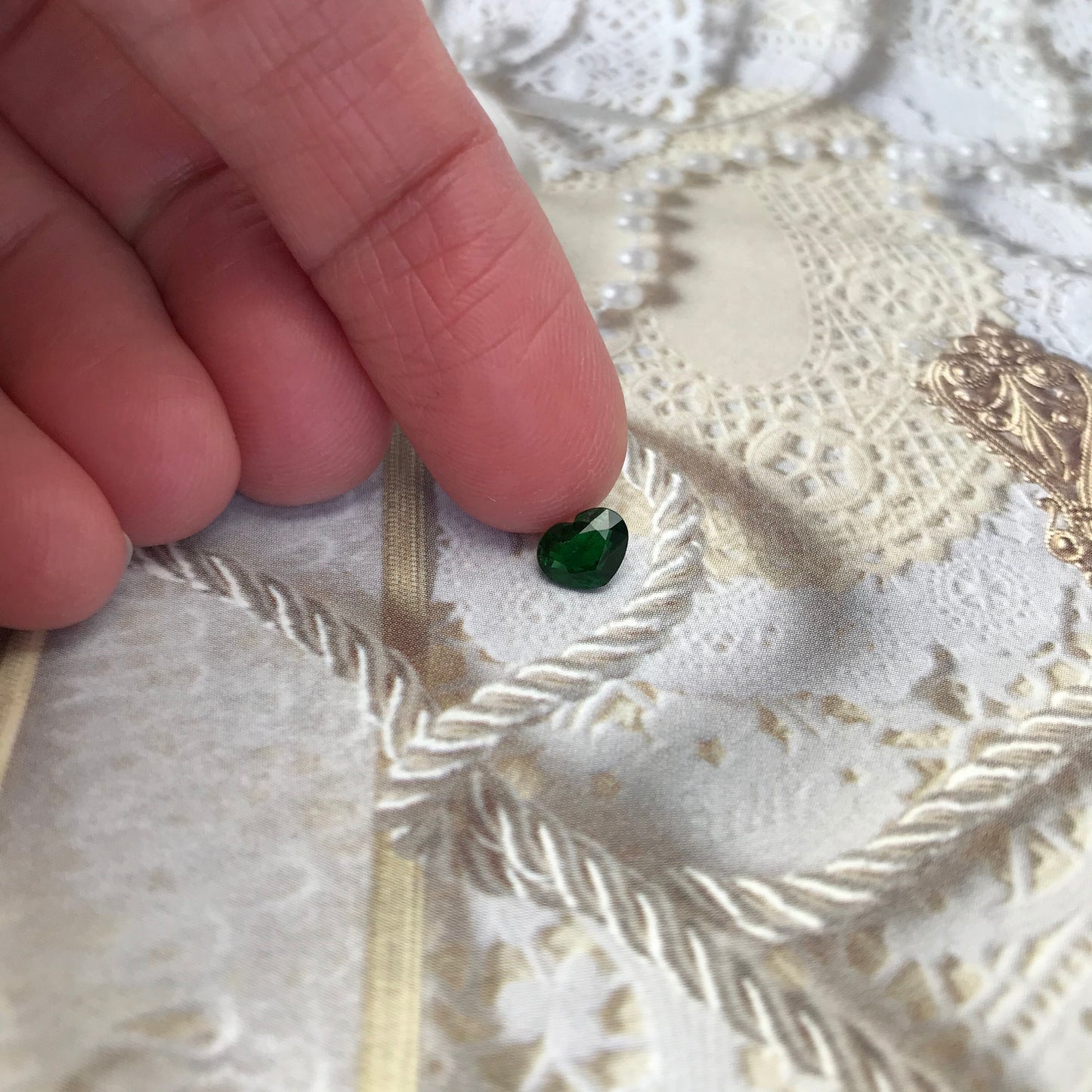 0.73 carat Natural Green Tsavorite Garnet 5x6.4mm Heart Cut, Faceted Loose Rich Green Gemstone, Loose Gem, Earth Mined Stone