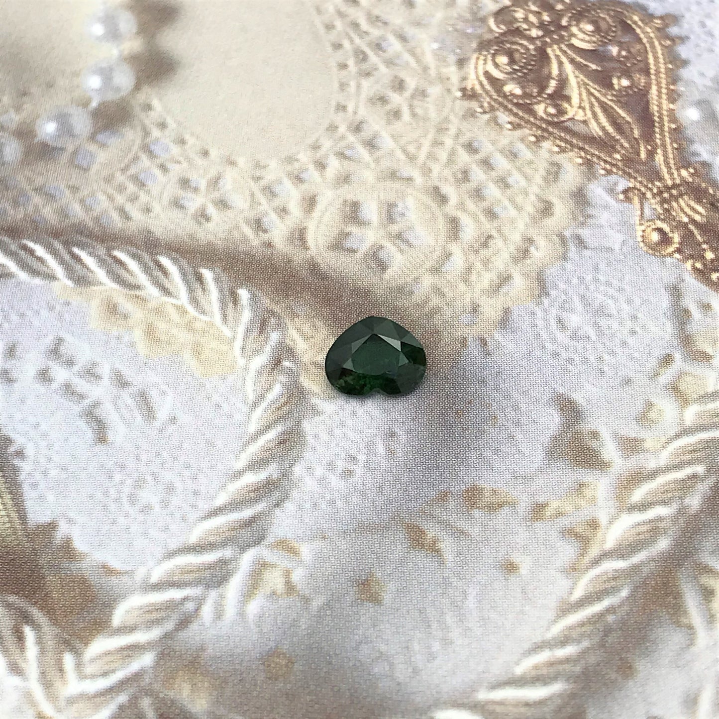 0.73 carat Natural Green Tsavorite Garnet 5x6.4mm Heart Cut, Faceted Loose Rich Green Gemstone, Loose Gem, Earth Mined Stone