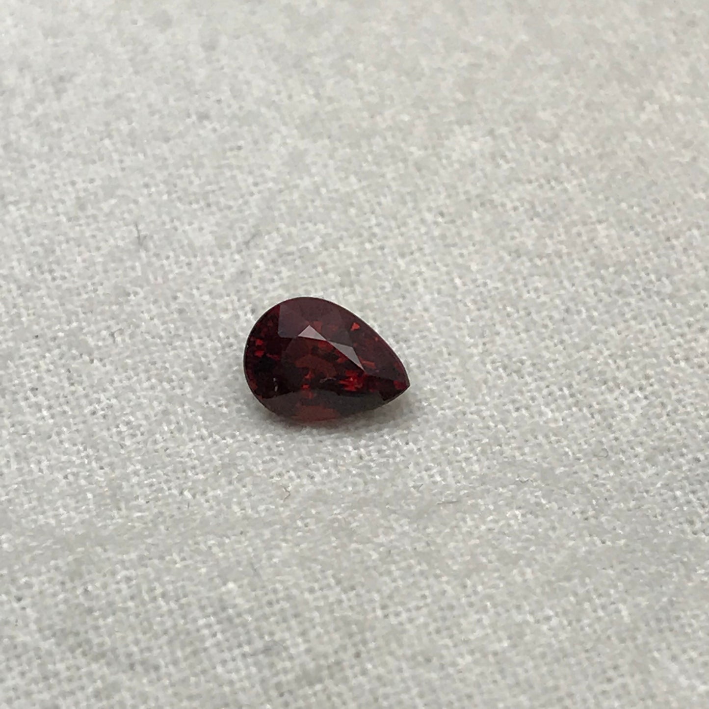 0.97 Ct Natural Pyrope Garnet, 6.7x5mm Pear cut, Deep Red Garnet, Faceted, Red Garnet,