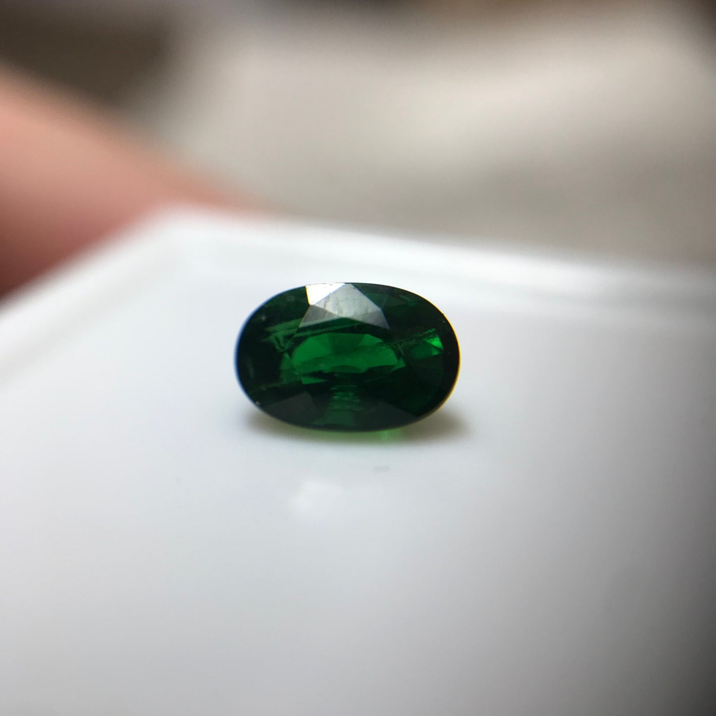 6x4mm carat Natural Green Tsavorite Garnet 0.68 carat Oval Cut, Faceted Loose Rich Green