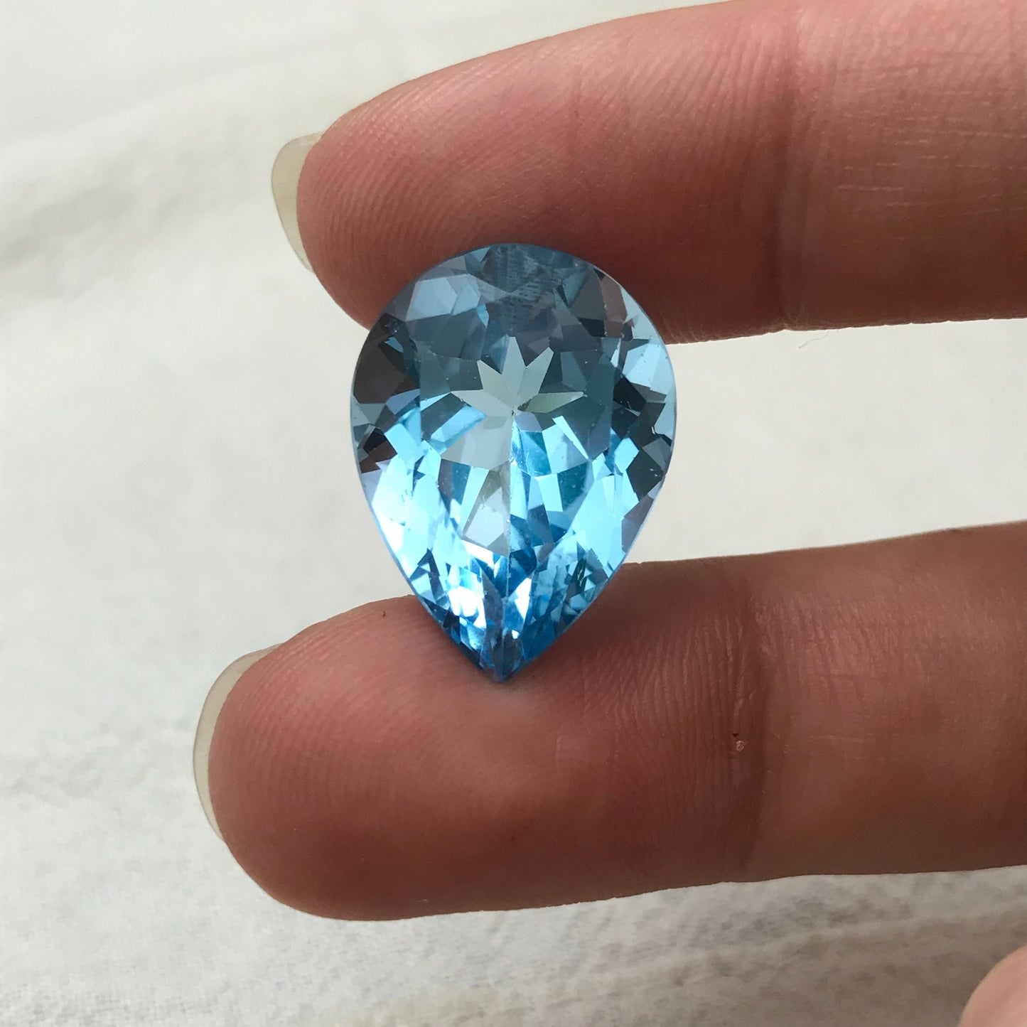 20x15mm Blue Topaz Pear Cut, 18.85 carat Loose Faceted Gem, Natural Topaz, Sky Blue