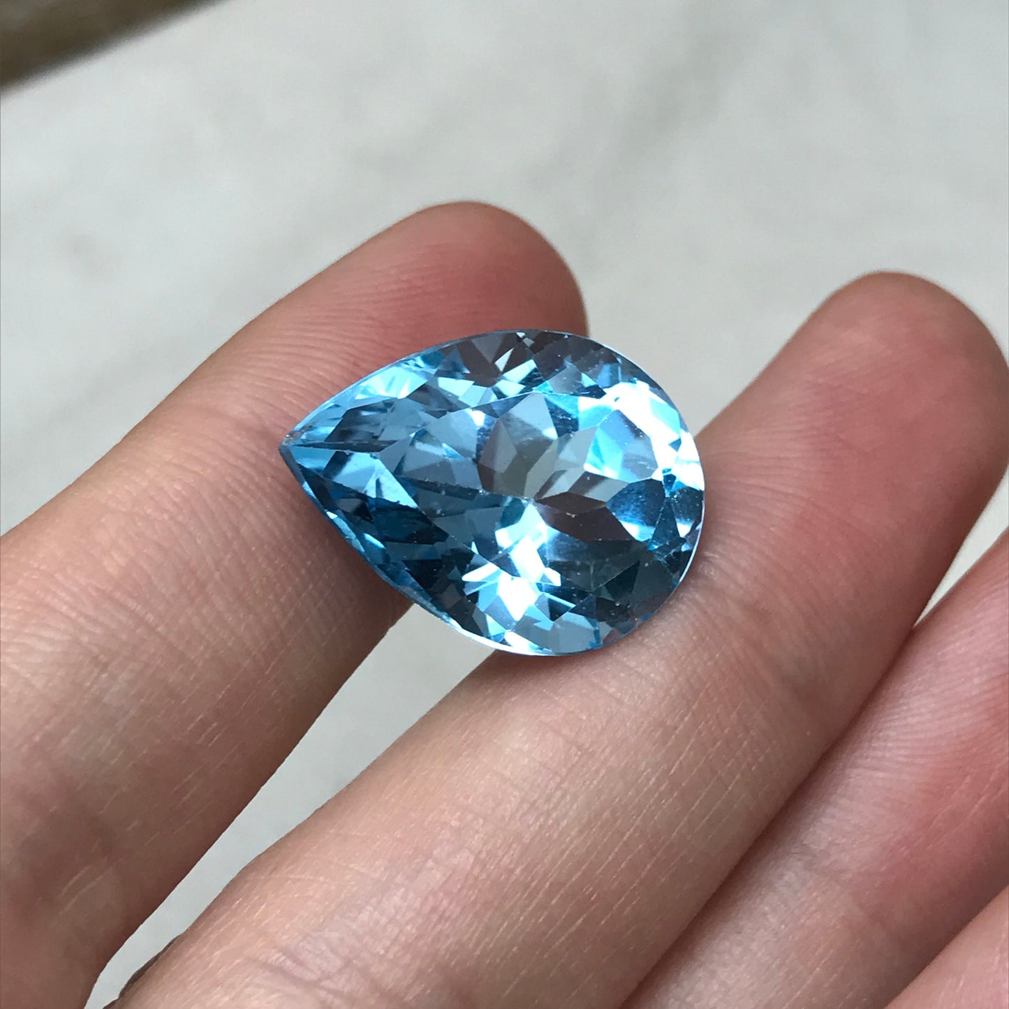 20x15mm Blue Topaz Pear Cut, 18.85 carat Loose Faceted Gem, Natural Topaz, Sky Blue