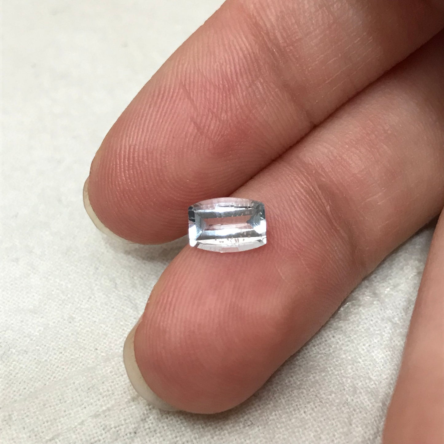 7x5mm Light Aquamarine 0.87 carat Opposing Bar Cut, Faceted Loose Gemstone