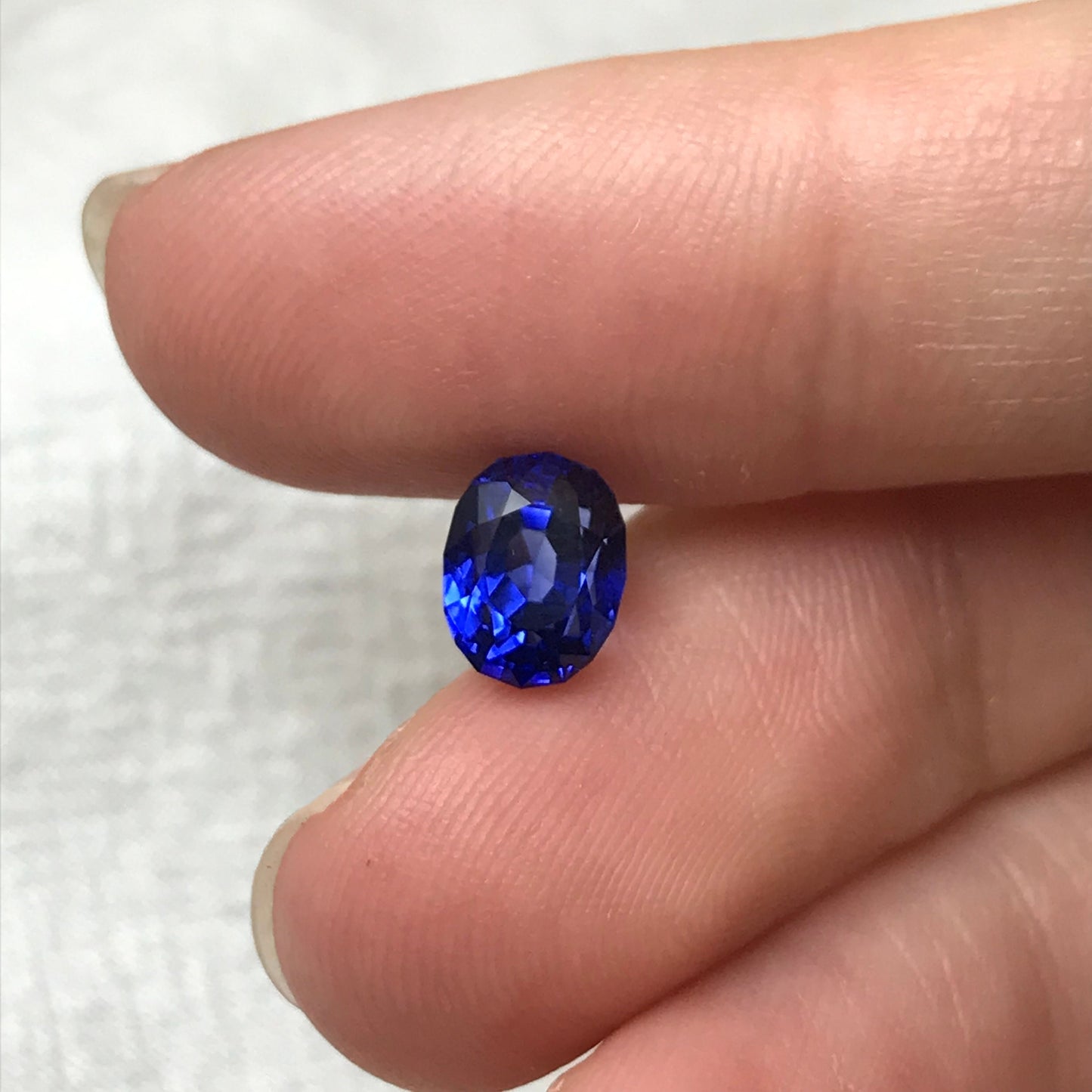 Laboratory-Grown Blue Sapphire GIA Certified 2.71 carat, 7.7x6mm, Natural looking Cut-Modified Oval Mixed Cut