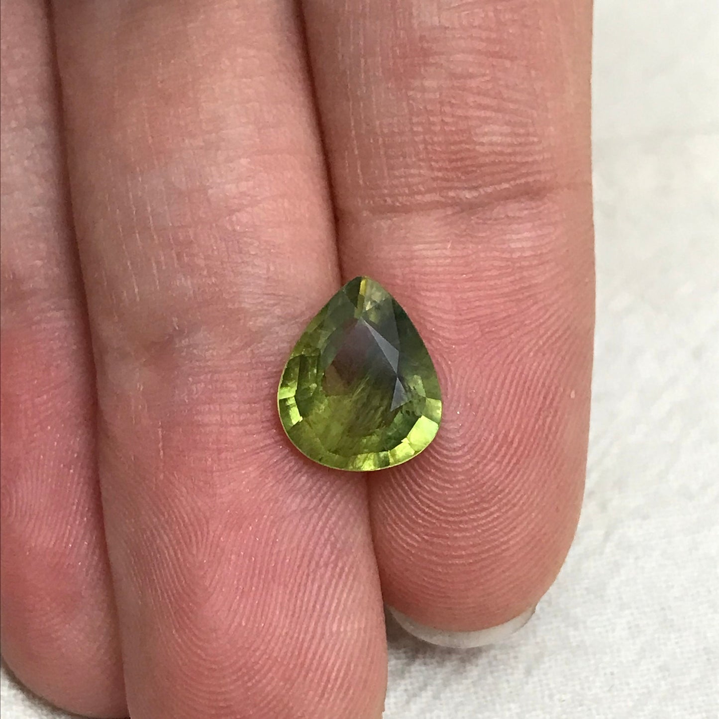3.24 Ct BE Treated Green Sapphire 10.5x9mm Pear cut, Natural BERYLLIUM TREATED, Faceted Loose Yellow-Green and Blue Sapphire