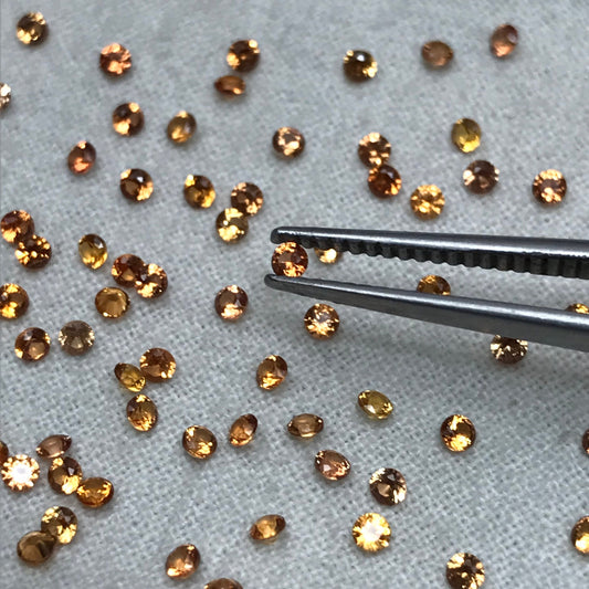 One- 1.8mm Round Orange Sapphire Color Treated Oval Corundum Average Tiny Faceted Loose Round Cut Fancy Color Sapphire Approx.0.03ct