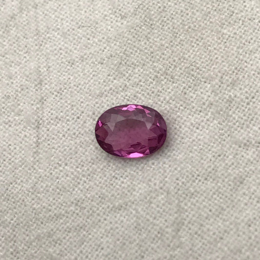 7x5mm Natural Purplish Pink Garnet, 0.81 carat Rose Garnet, Faceted Oval Cut Rhodolite Garnet Gem