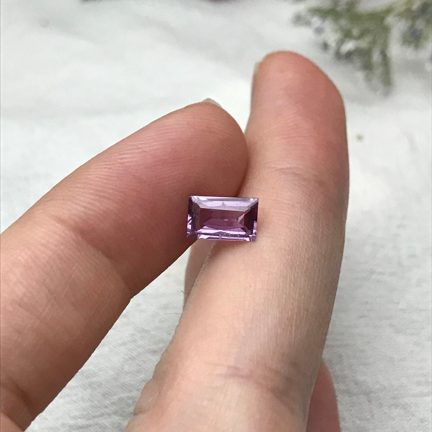 GIA Certified 1 Ct. Natural Purple Sapphire 7.7x4.8mm Rectangle Pinkish Purple Sapphire Loose Faceted