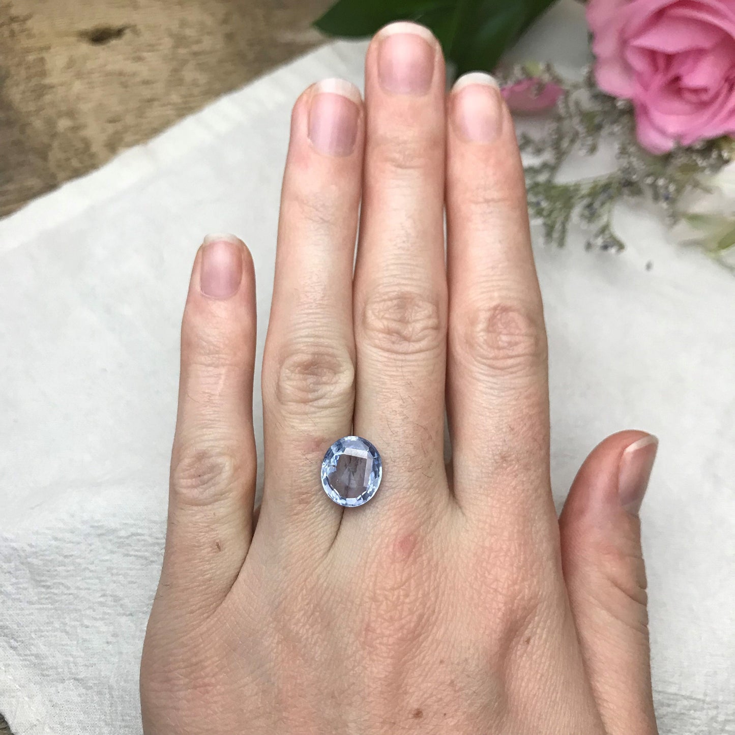 5.51 Ct. Sri Lanka Blue Sapphire GIA Certified Natural Unheated 11.6x10mm Oval cut Faceted Loose  Light BlueSapphire