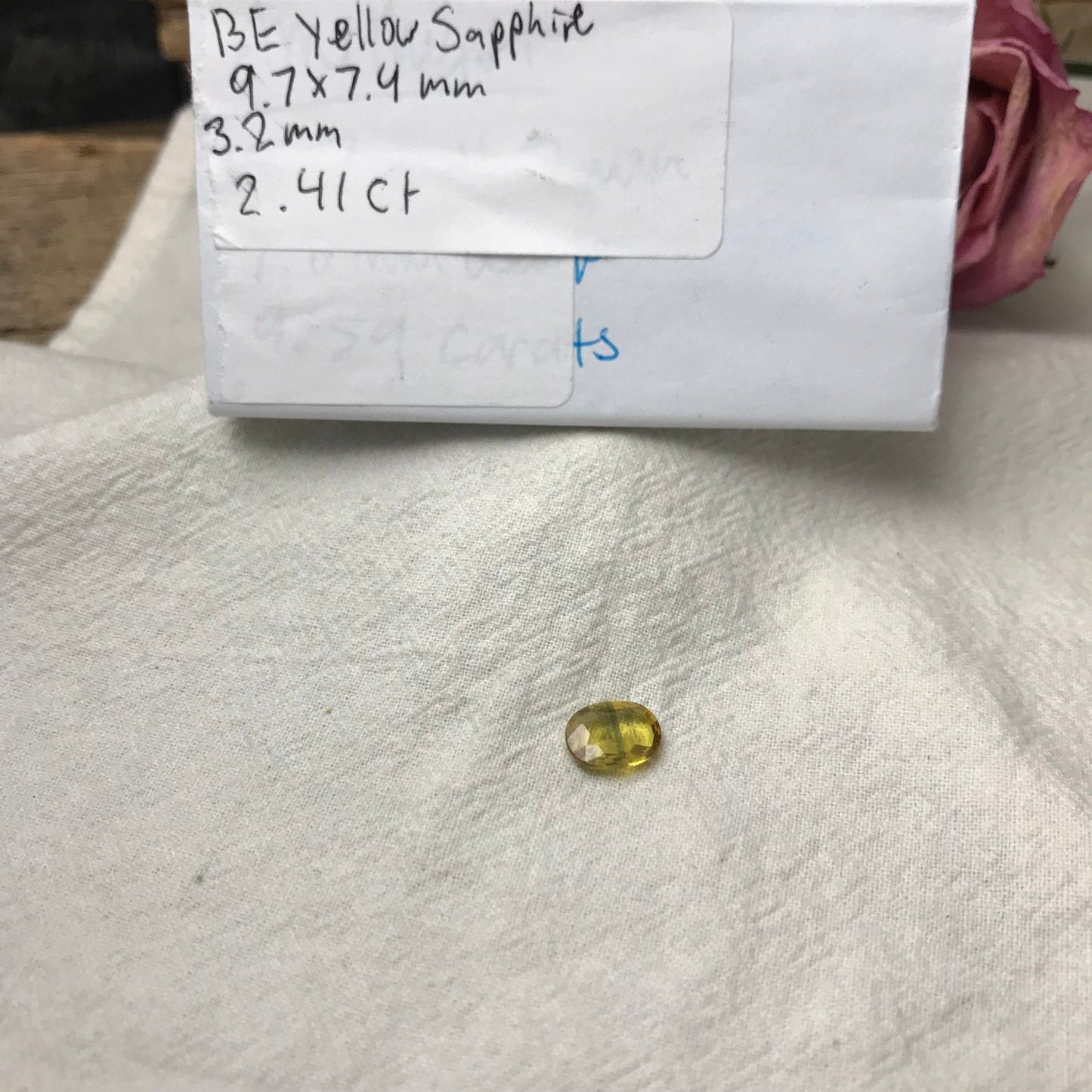 2.41 Ct Yellow Sapphire 9.7x7.4mm Oval Cut Beryllium Treated Sapphire, Faceted Loose Gemstone, BE Treated Parti Sapphire