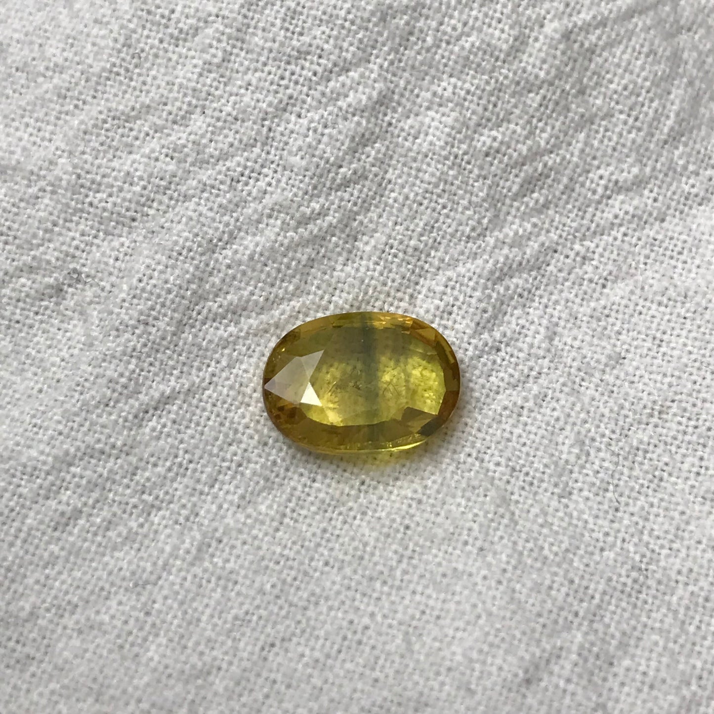 2.41 Ct Yellow Sapphire 9.7x7.4mm Oval Cut Beryllium Treated Sapphire, Faceted Loose Gemstone, BE Treated Parti Sapphire
