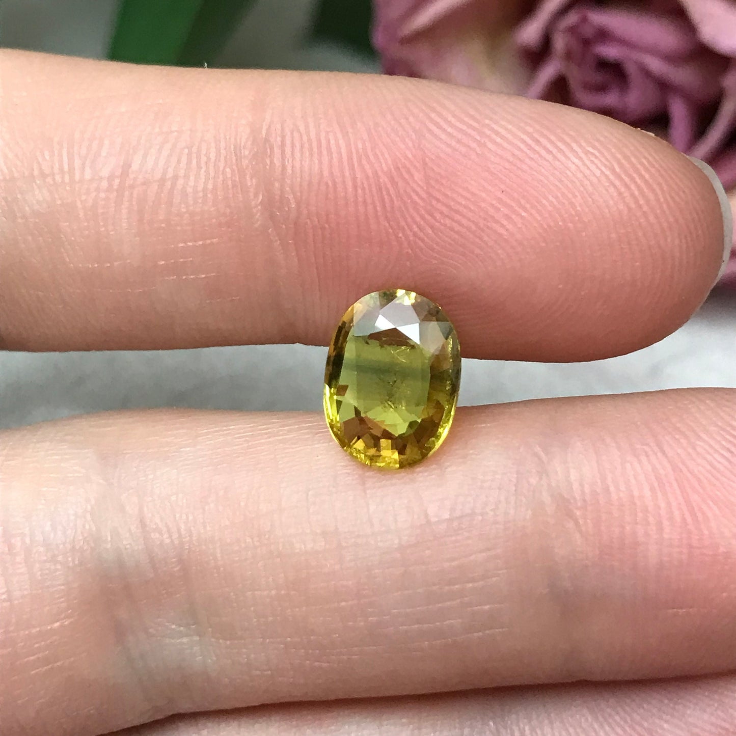 2.41 Ct Yellow Sapphire 9.7x7.4mm Oval Cut Beryllium Treated Sapphire, Faceted Loose Gemstone, BE Treated Parti Sapphire