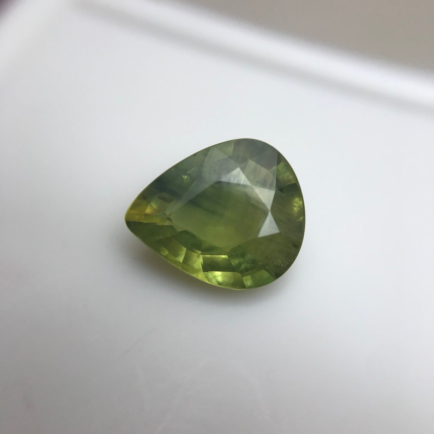 3.24 Ct BE Treated Green Sapphire 10.5x9mm Pear cut, Natural BERYLLIUM TREATED, Faceted Loose Yellow-Green and Blue Sapphire