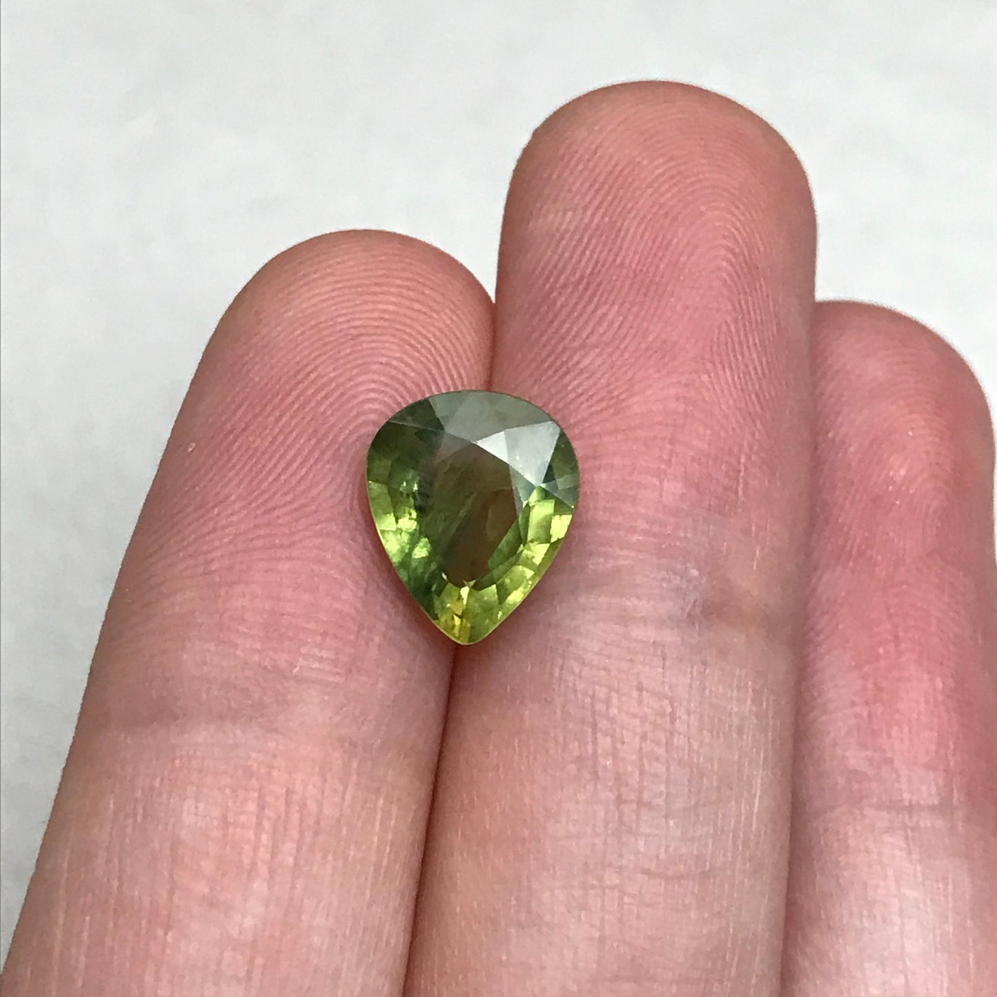 3.24 Ct BE Treated Green Sapphire 10.5x9mm Pear cut, Natural BERYLLIUM TREATED, Faceted Loose Yellow-Green and Blue Sapphire