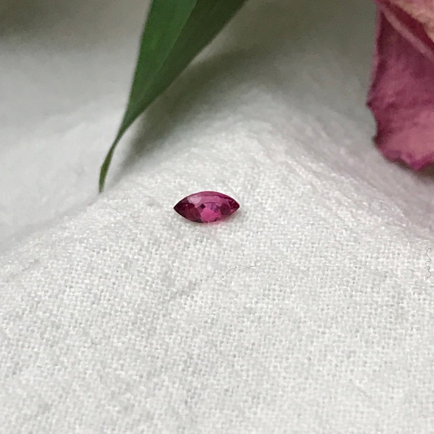 5x2.5mm Red Beryl, 0.13 Ct Faceted Bixbite, Natural Raspberry Red Beryl, Excellent Clarity