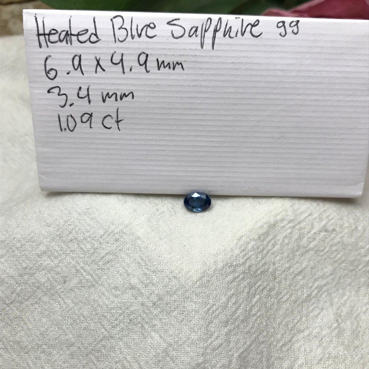 7x5mm Natural Blue Sapphire 1.09 Carats Oval Cut Medium Blue Sapphire Faceted Loose Sapphire