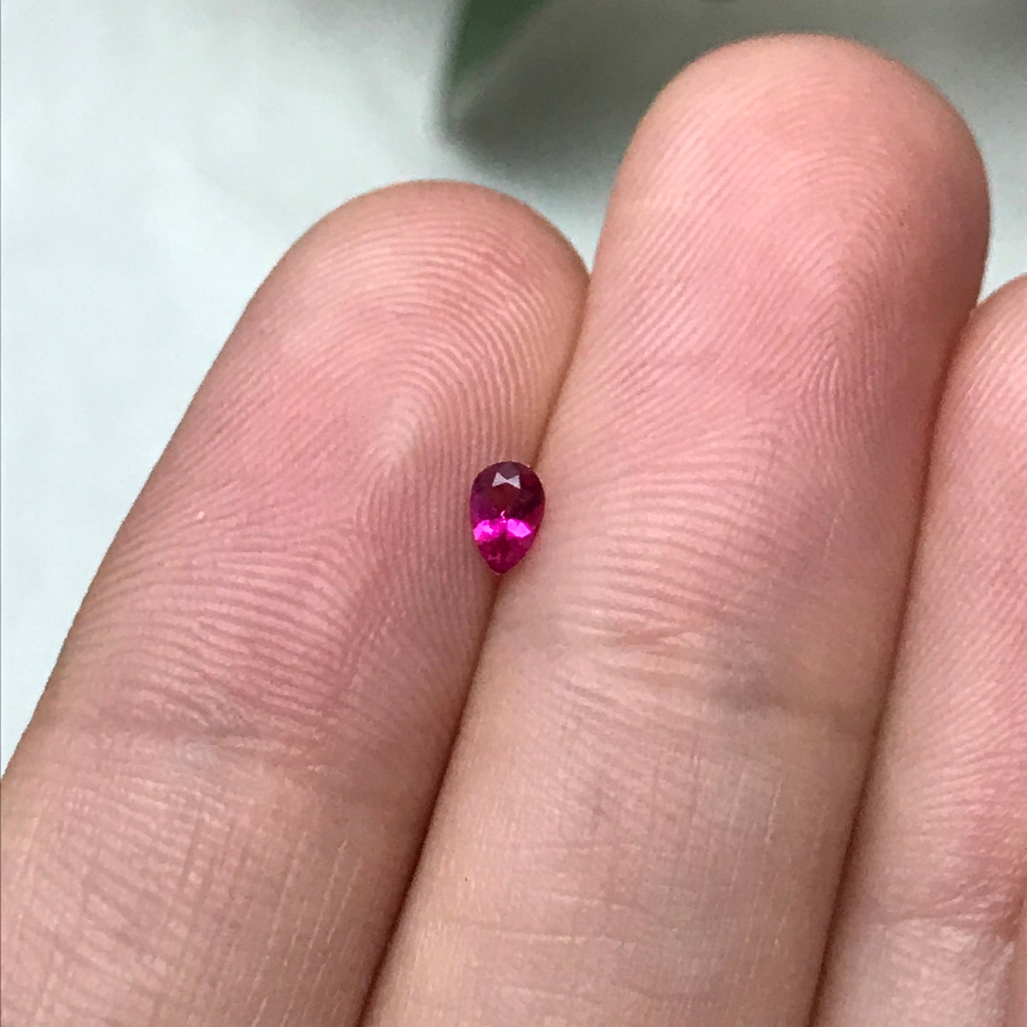 0.11 ct Red Beryl 4x2.6mm Pear Cut, Natural Utah Red Beryl, Faceted Bixbite, VS! Rare Gemstone