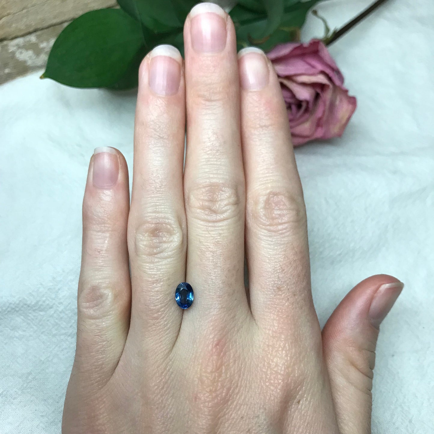 7x5mm Natural Blue Sapphire 1.09 Carats Oval Cut Medium Blue Sapphire Faceted Loose Sapphire