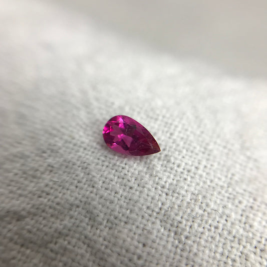 0.10 ct Red Beryl 4.4x2.6mm Pear Cut, Natural Utah Red Beryl, Faceted Bixbite, VS! Rare Gemstone 4.5x2.5mm