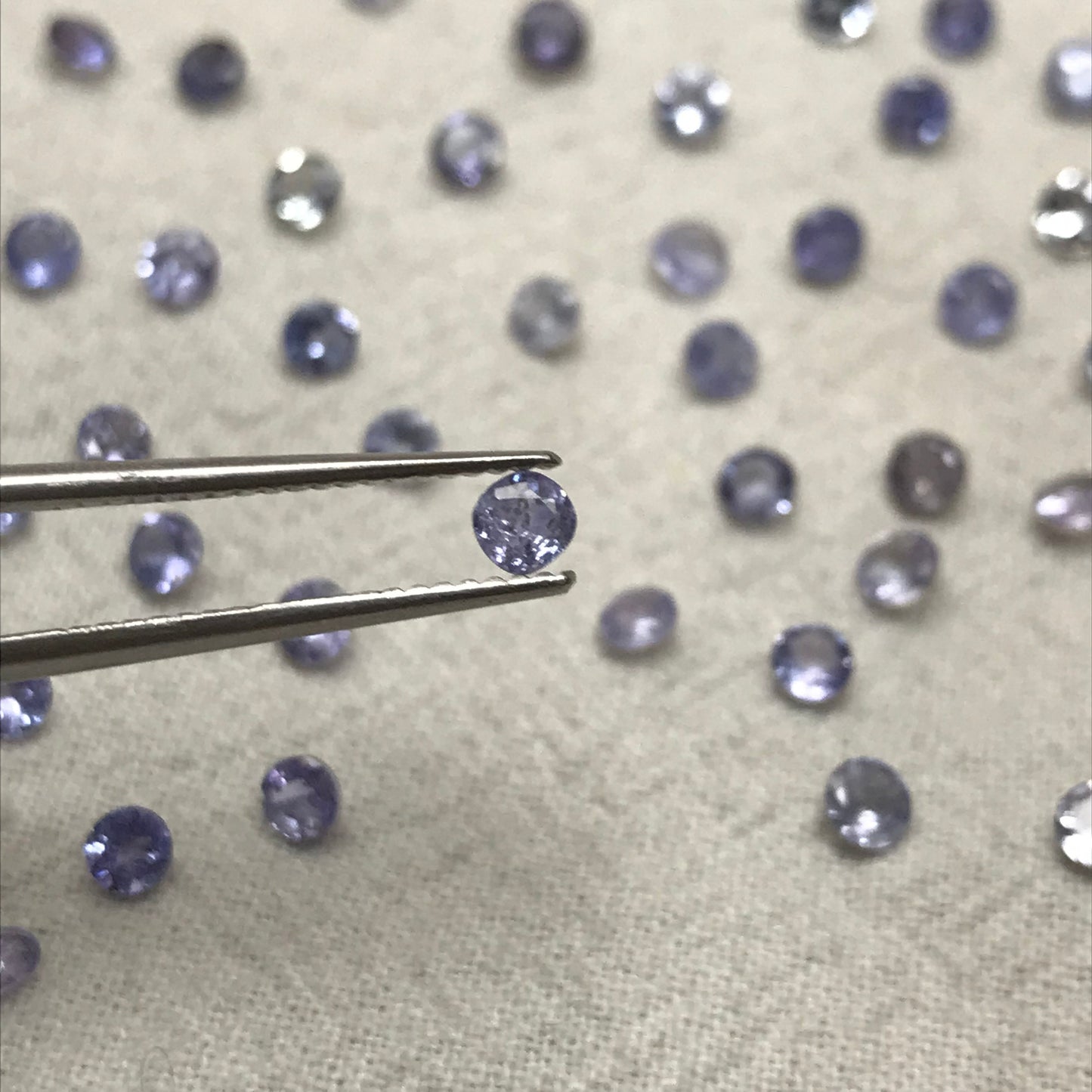 One 3mm Violet Tanzanite Approx. 0.10 carat Round Cut, Faceted Loose Gemstone, Natural Tanzanite, Zoisite