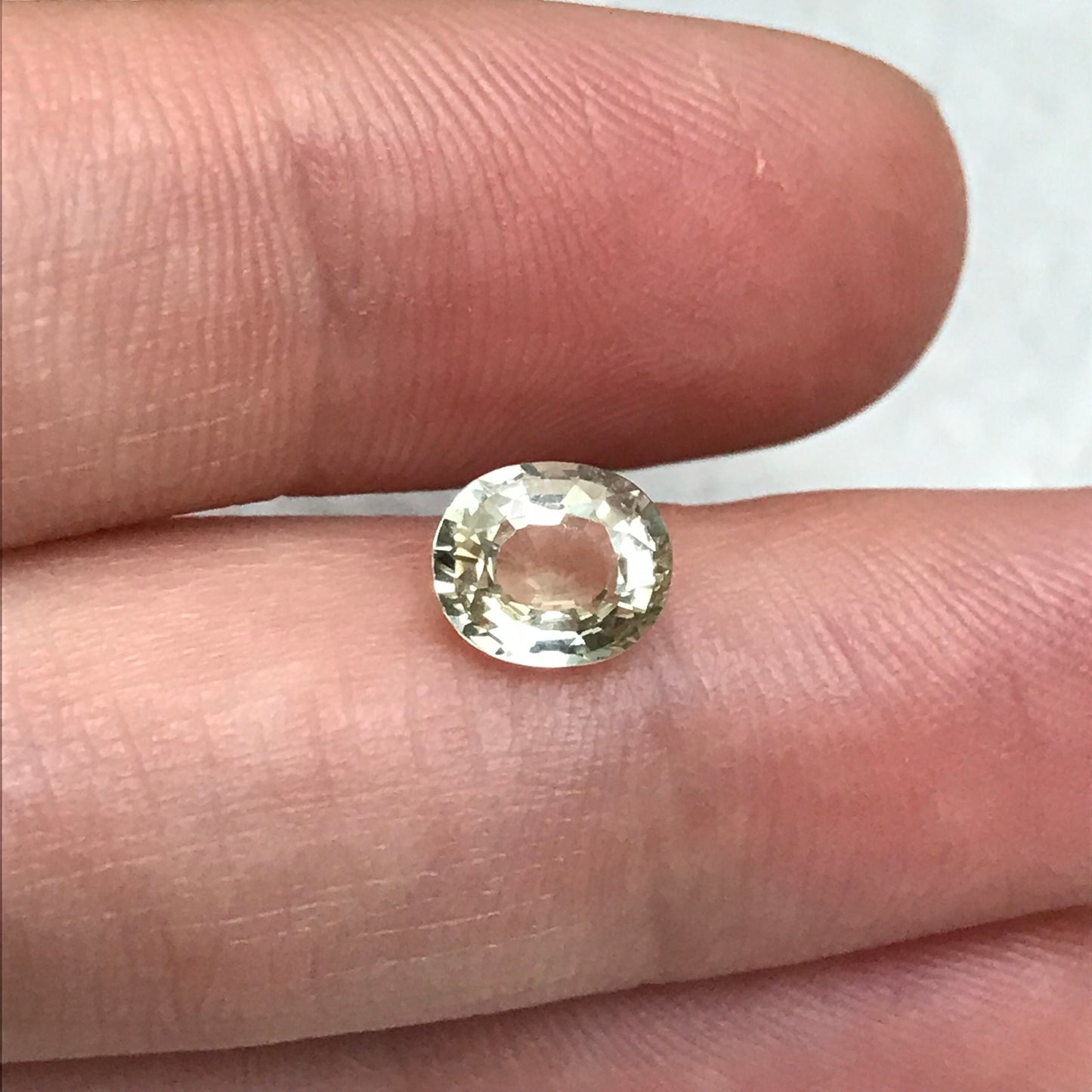 Natural Light Yellow Sapphire 1.24 cts 6.7x5.8mm Oval Corundum Gem Faceted Loose Unmounted Gemstone Heated