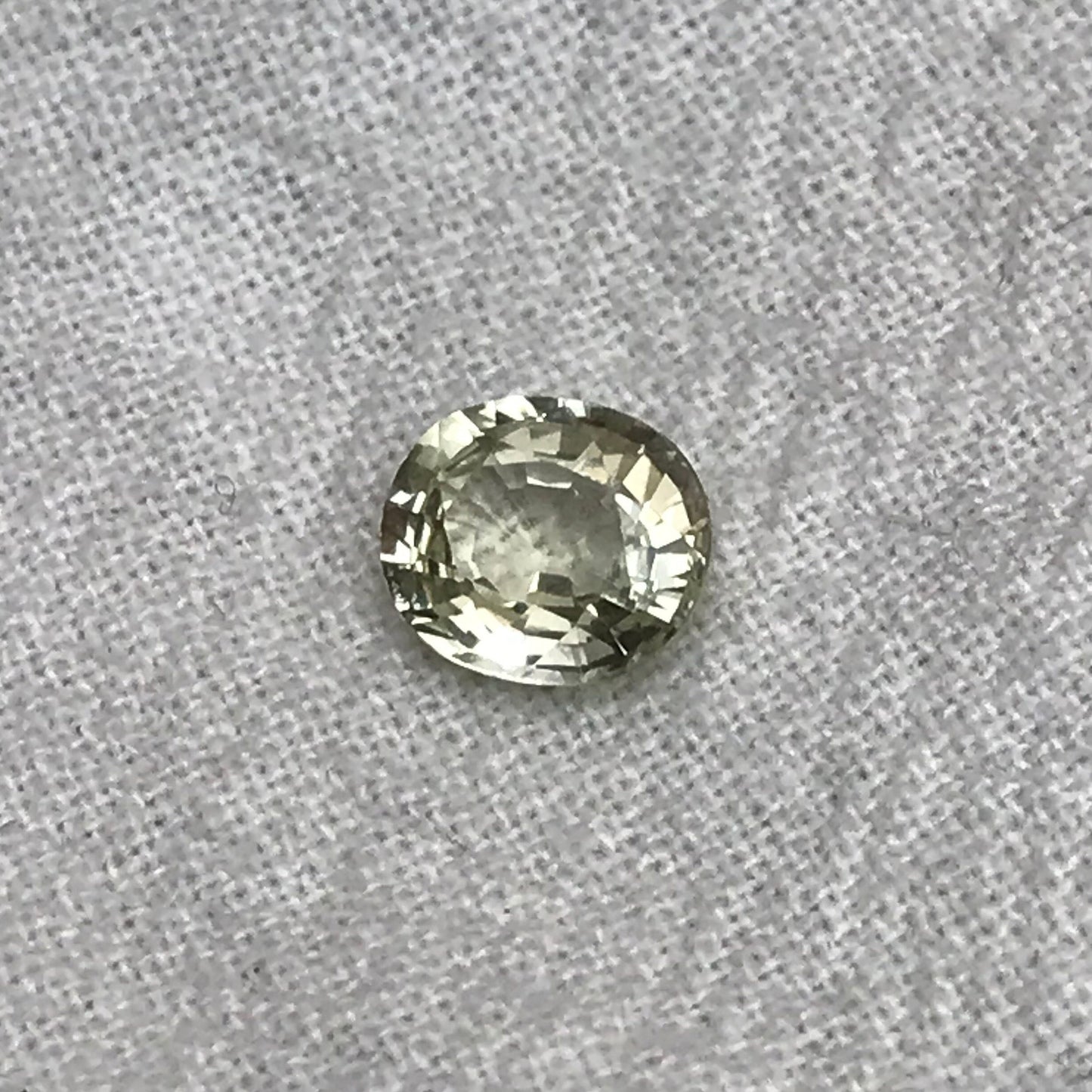 Natural Light Yellow Sapphire 1.24 cts 6.7x5.8mm Oval Corundum Gem Faceted Loose Unmounted Gemstone Heated