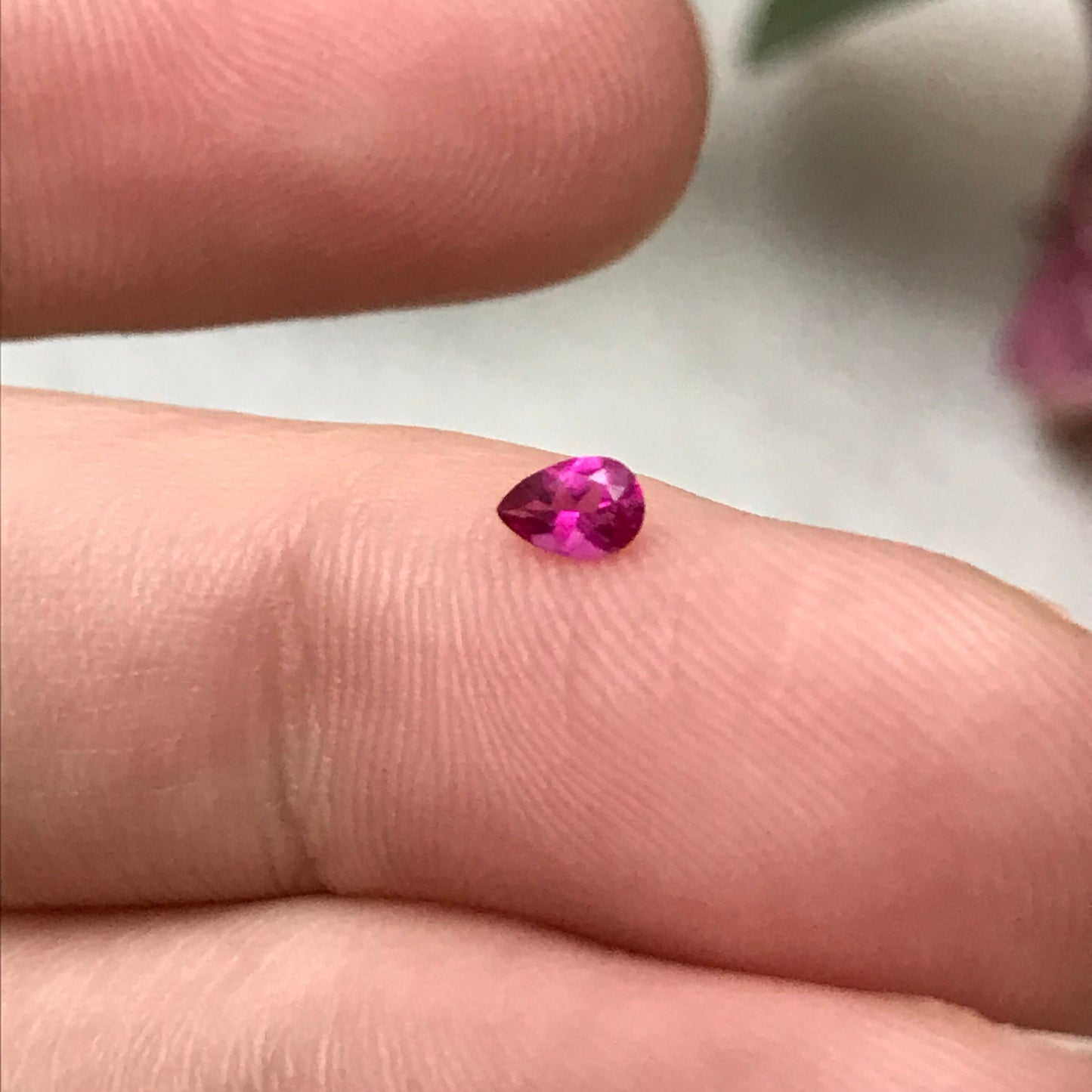 0.11 ct Red Beryl 4x2.6mm Pear Cut, Natural Utah Red Beryl, Faceted Bixbite, VS! Rare Gemstone