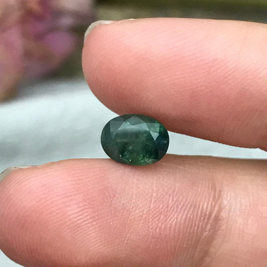 2.32 Carat Green Sapphire 8.18x6.05mm Oval Cut,  Heated Sapphire, Africa, Faceted Loose Gemstone
