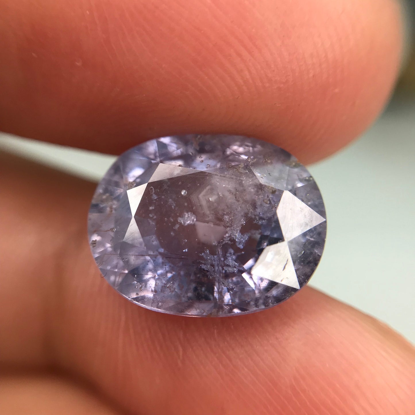 8.4 Carat Unheated Purple Blue Color Shift Sapphire 13.72x10.85mm Oval Cut, Faceted Loose Natural Tanzania Sapphire