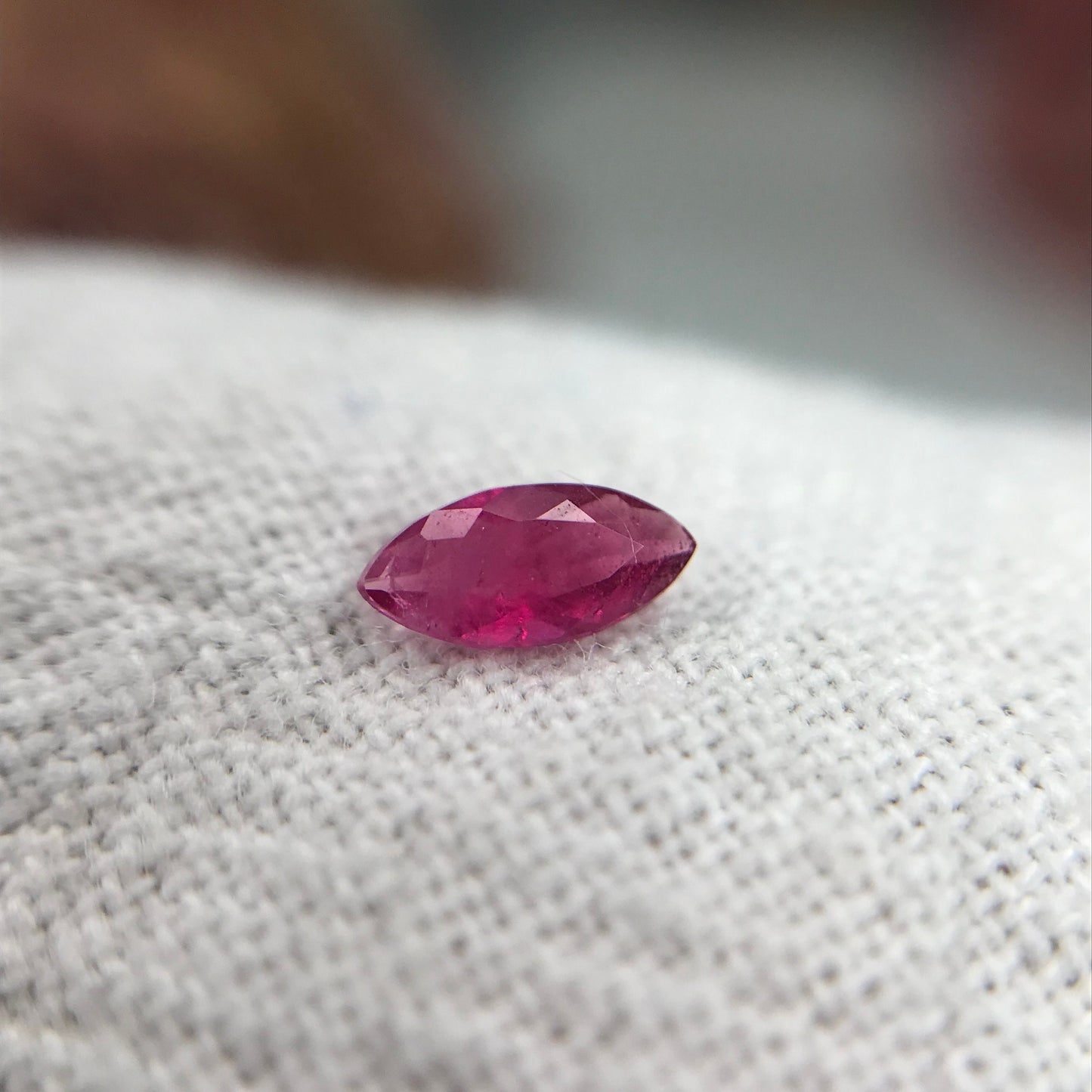 0.11 Carat Utah Red Beryl 5.1x2.45mm Marquise Cut, Faceted Loose Bixbite