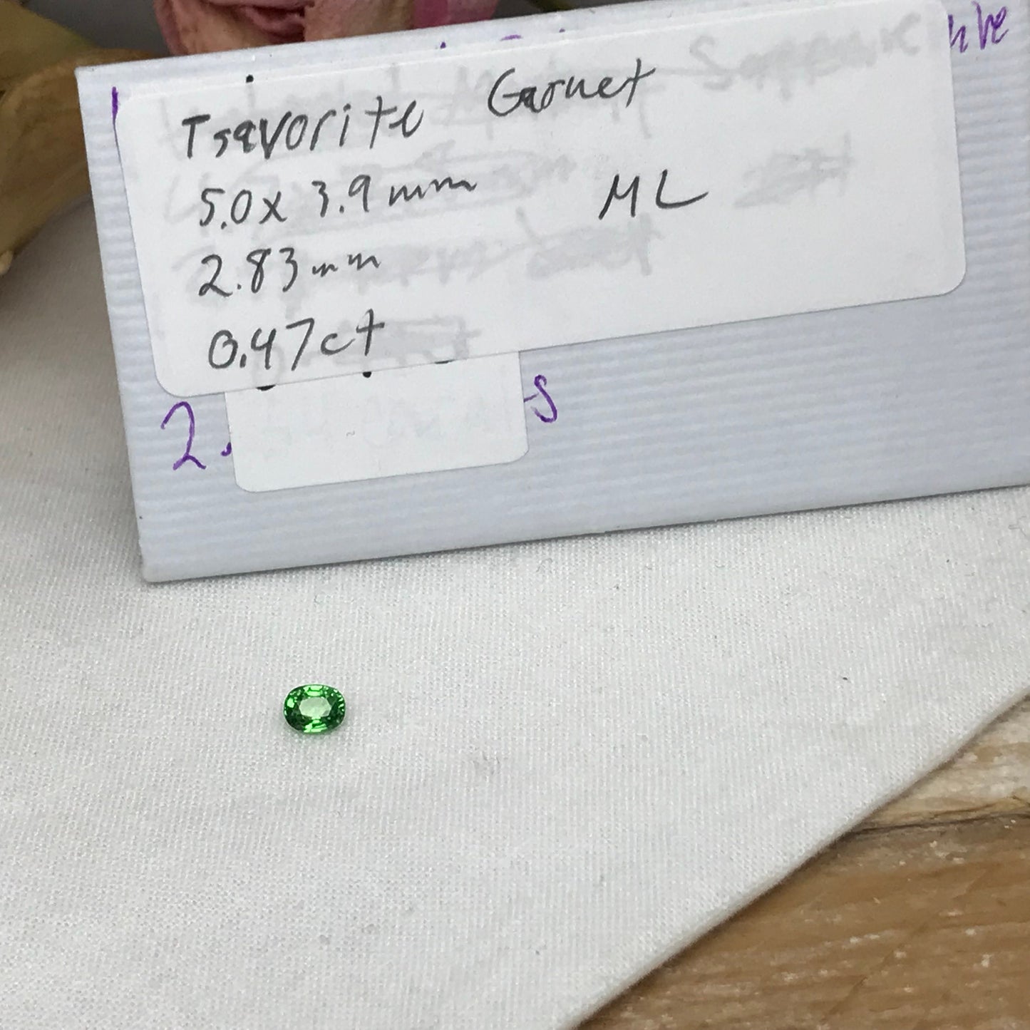 0.47 carat Natural Green Tsavorite Garnet 5.0x3.9mm Oval Cut, Faceted Loose Gemstone