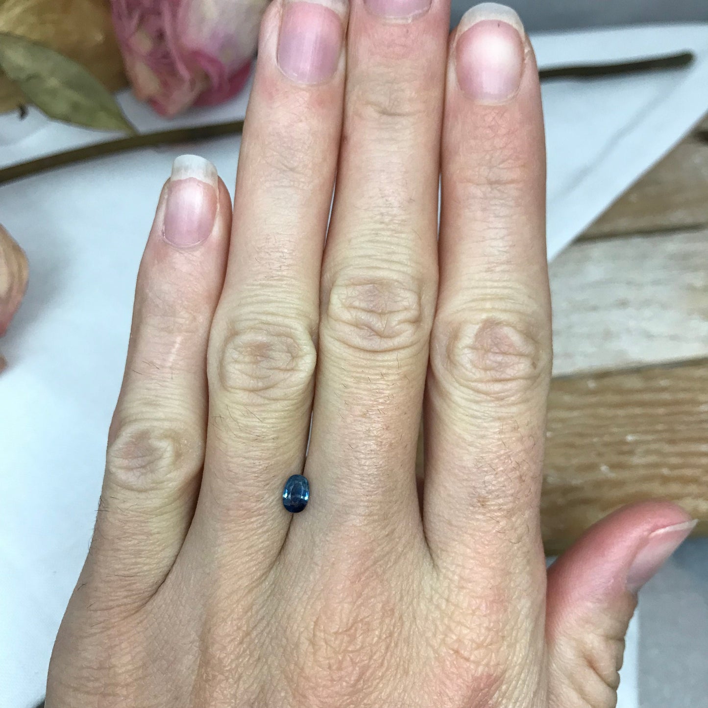 0.50 carat Blue Sapphire 5.3x3.7mm Oval Cut, Faceted Loose Natural Parti Sapphire