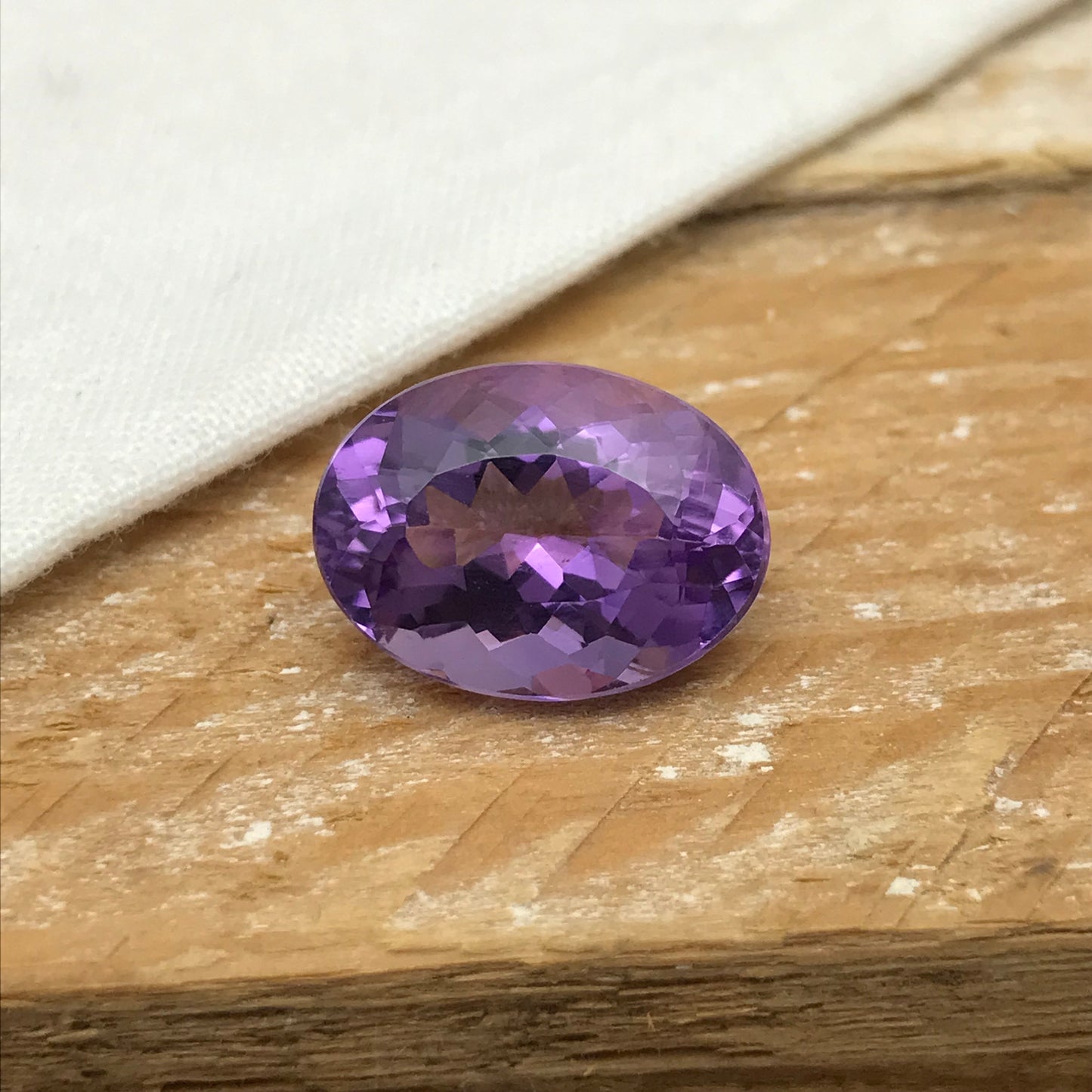 8.37 Carat Amethyst 15.6x11.55mm Oval Cut, Faceted Loose Purple Quartz