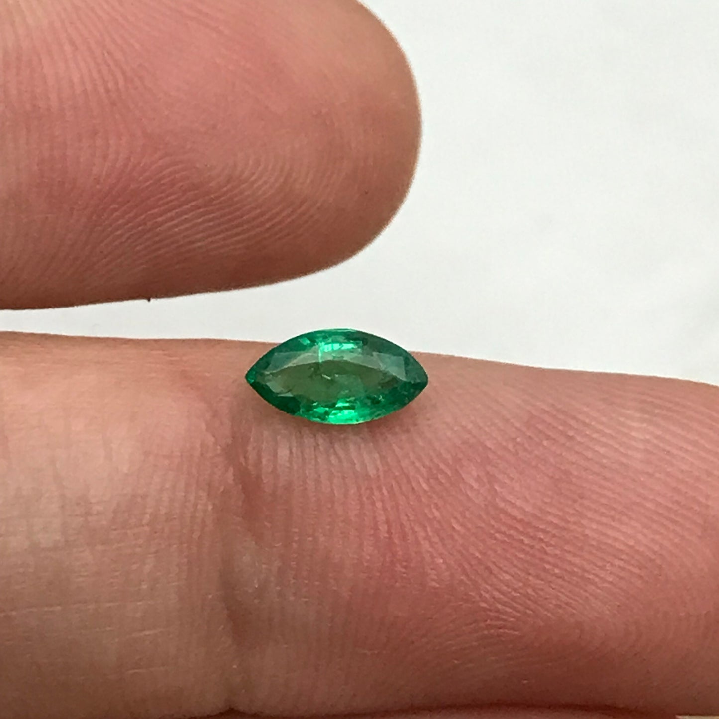 0.41 carat Natural Green Emerald 7x3.7mm Marquise Cut Loose Gem, Faceted Gemstone, Flowing Gems
