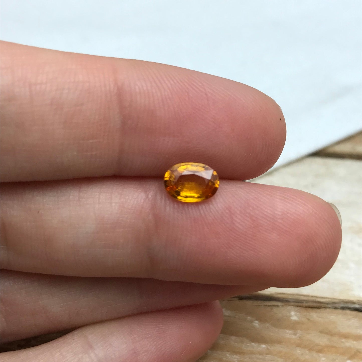 7x5mm Orange Sapphire 0.96 ct Color Treated Oval cut Faceted Loose Vivid Fancy Color Sapphire