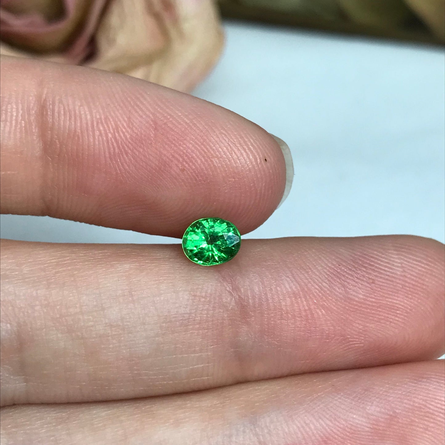 0.76 Carat Green Tsavorite Garnet 5.78x4.63mm Oval Cut, Faceted Loose Gemstone