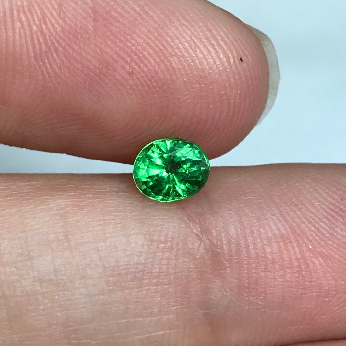 0.76 Carat Green Tsavorite Garnet 5.78x4.63mm Oval Cut, Faceted Loose Gemstone