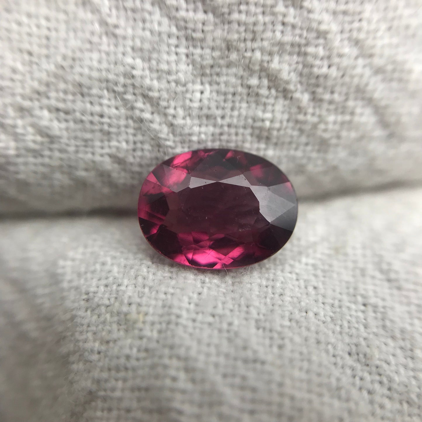 Natural Rhodolite Garnet, 1.33 carat, 7.7x5.8 Rose Red Garnet, Faceted Oval Cut Raspbery Garnet