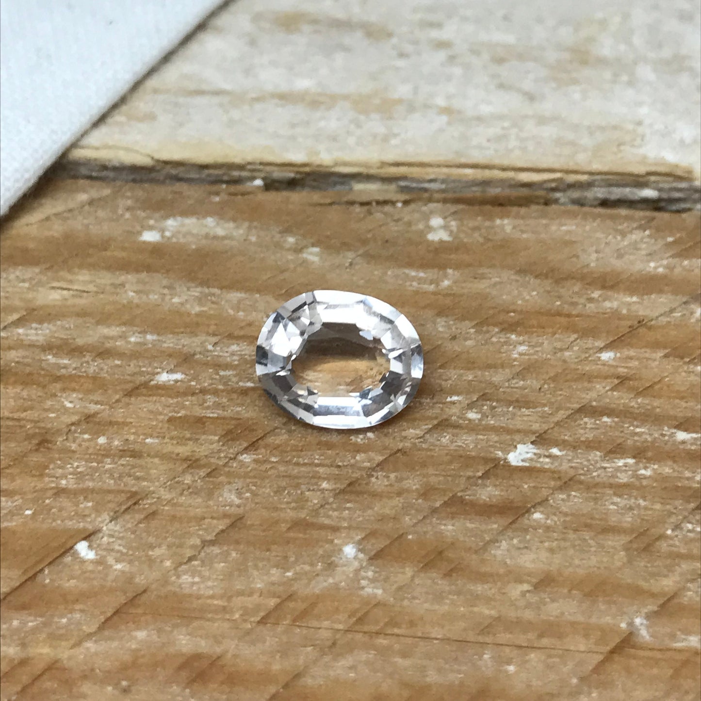 1.33 Carat Peach Morganite 8.3x6.8mm Oval Cut, Light Orangey Morganite