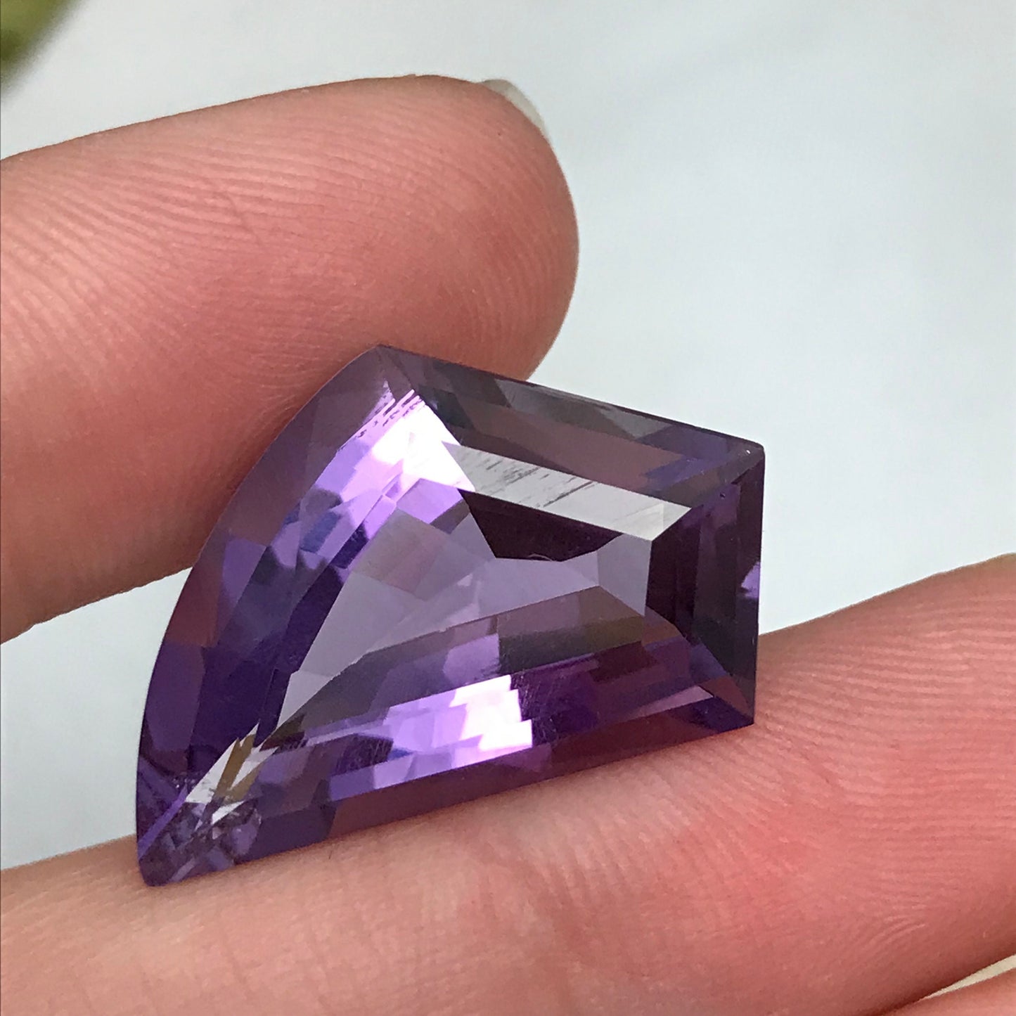19 carat Purple Amethyst Freeform cut Faceted Large 21x16mm